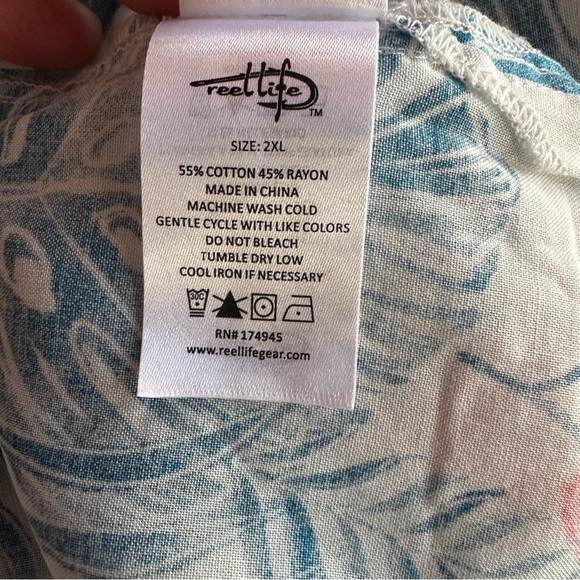 Reel Life 2XL Tropical Floral Hibiscus Button Down Shirt - Teal/Salmon - Picture 7 of 8